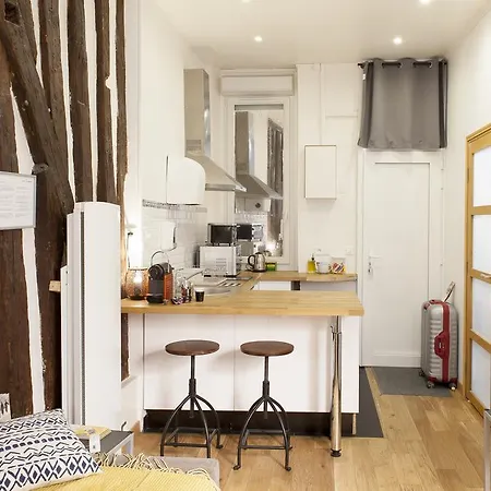 Petit Marais Apartment